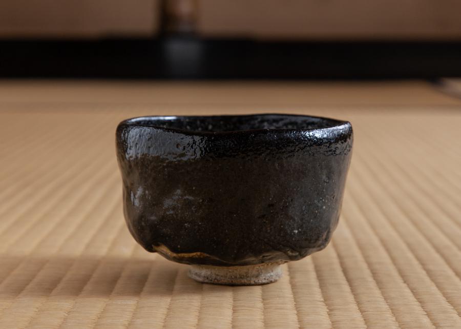 茶道具賞玩『惺入作 黒樂茶碗』 ｜茶の美