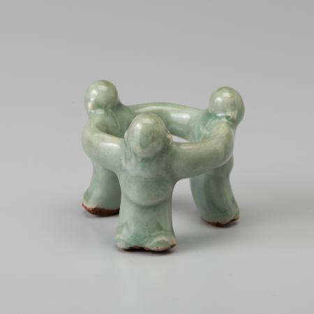 青磁 三閑人蓋置